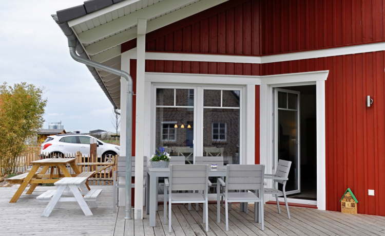 Terrasse mit Gartenm�beln